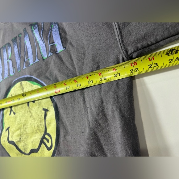 ✨NIRVANA Gray Crewneck Sweater Iconic Design - Picture 6 of 7